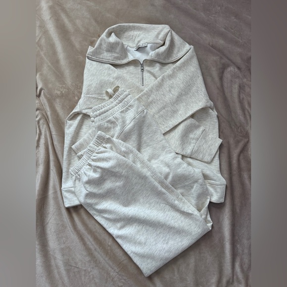 Zenana Outfitters Pants - NWOT-Zenana Outfitters Heathered Cream Half-Zip Sweatshirt & Joggers Set-Small